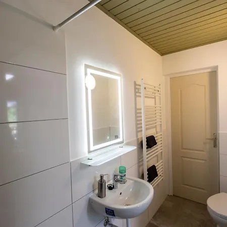 아파트 Park Sarrod