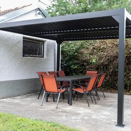 아파트 Park Sarrod